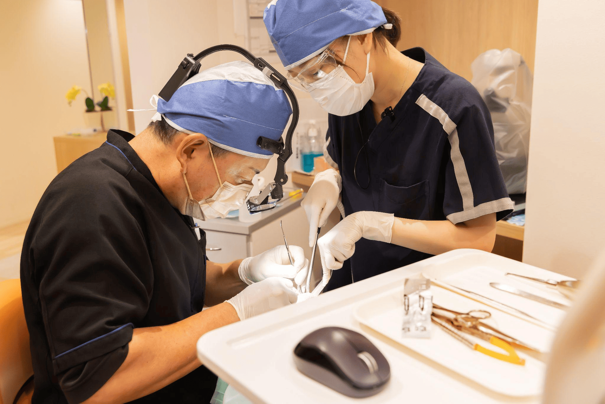 インプラントが受けられる年齢は？年代別のメリットと注意点を解説